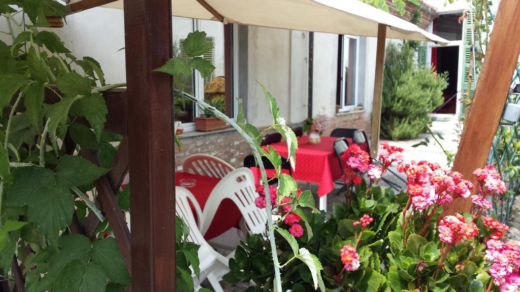 La Chicca B&B Кассине Экстерьер фото