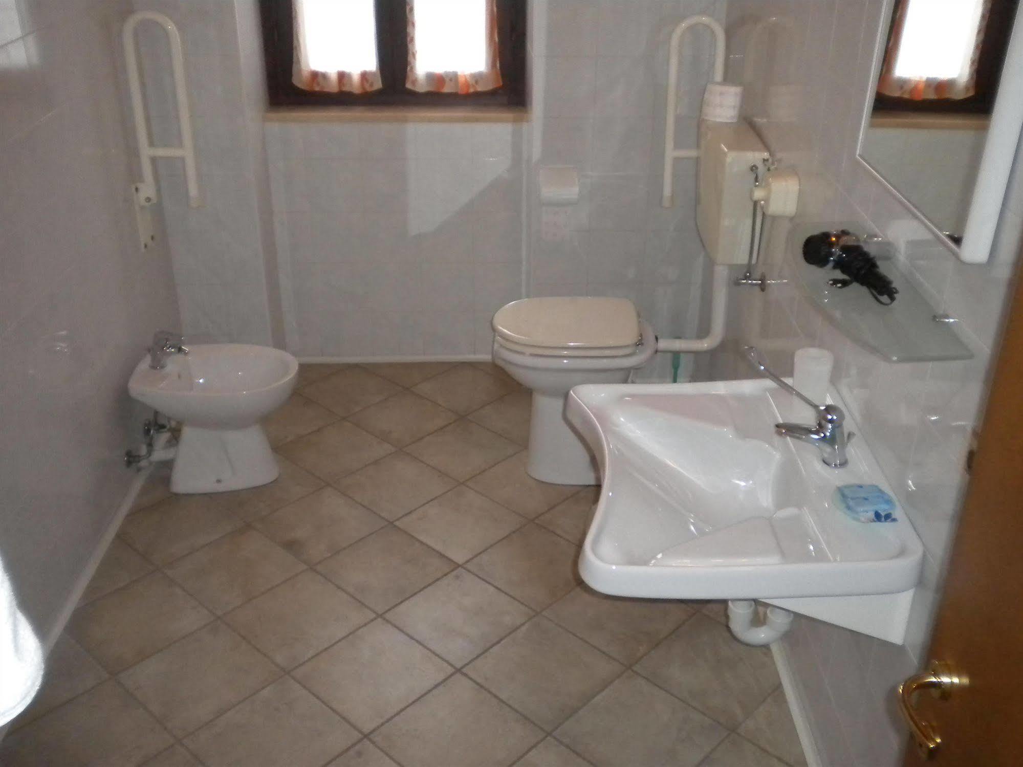 La Chicca B&B Кассине Экстерьер фото