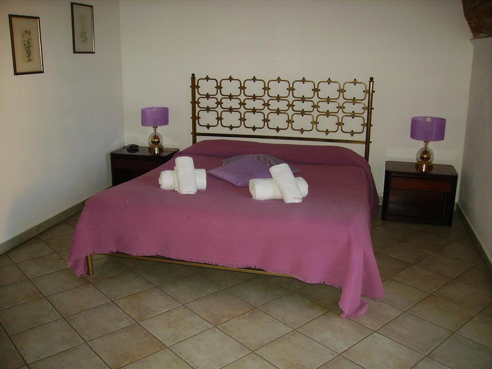 La Chicca B&B Кассине Экстерьер фото